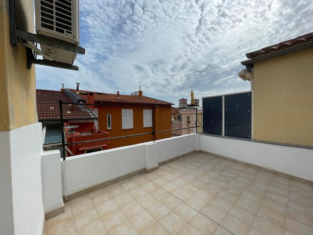 Balkón nebo terasa v ubytování Authentic living in a Historical Monaco area