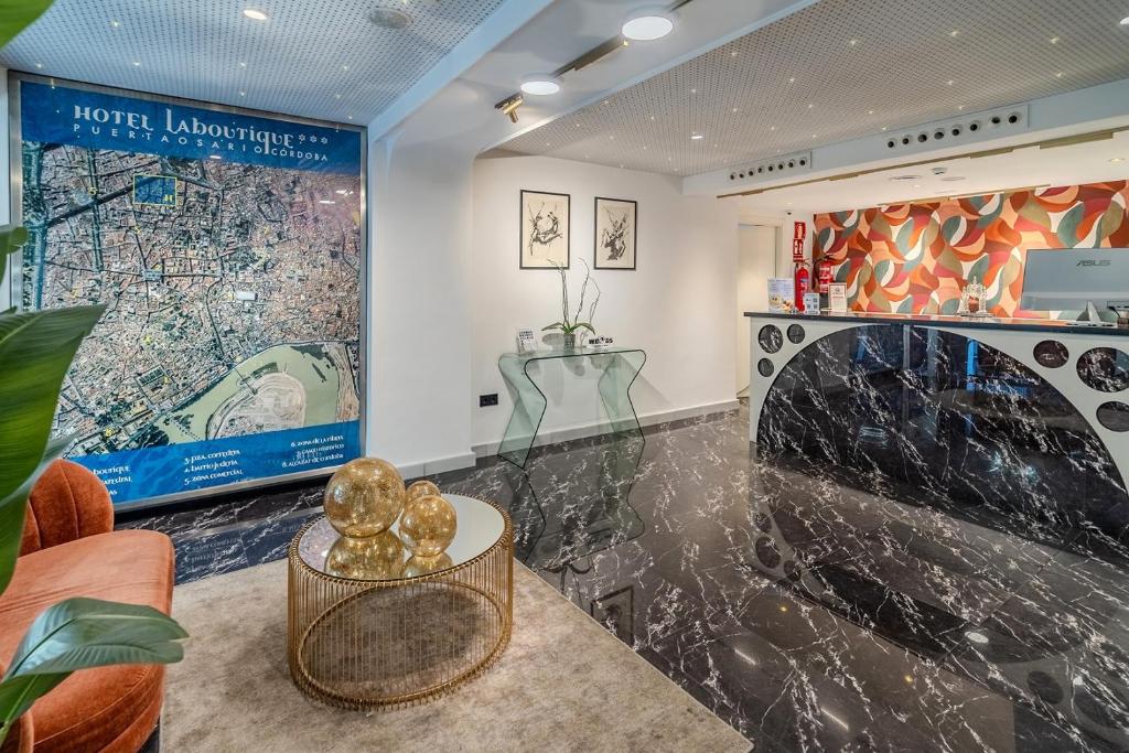 La Boutique Puerta Osario - Resim 9