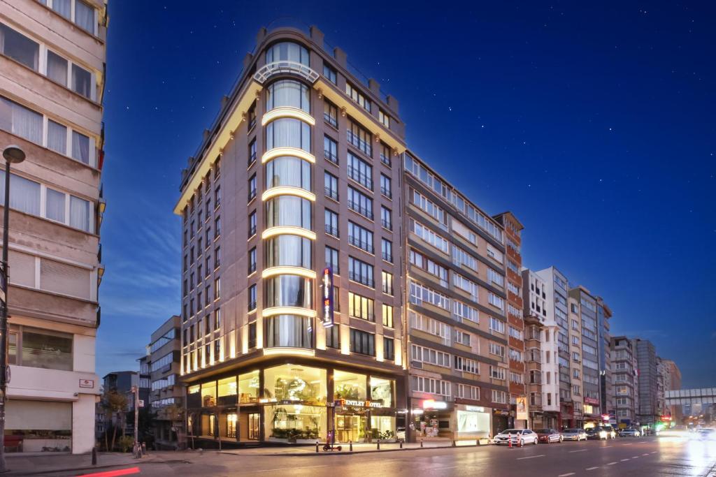 El edificio en el que está el hotel