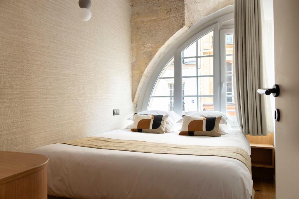Refurbished Apartment - 2BR 6P - Chatelet