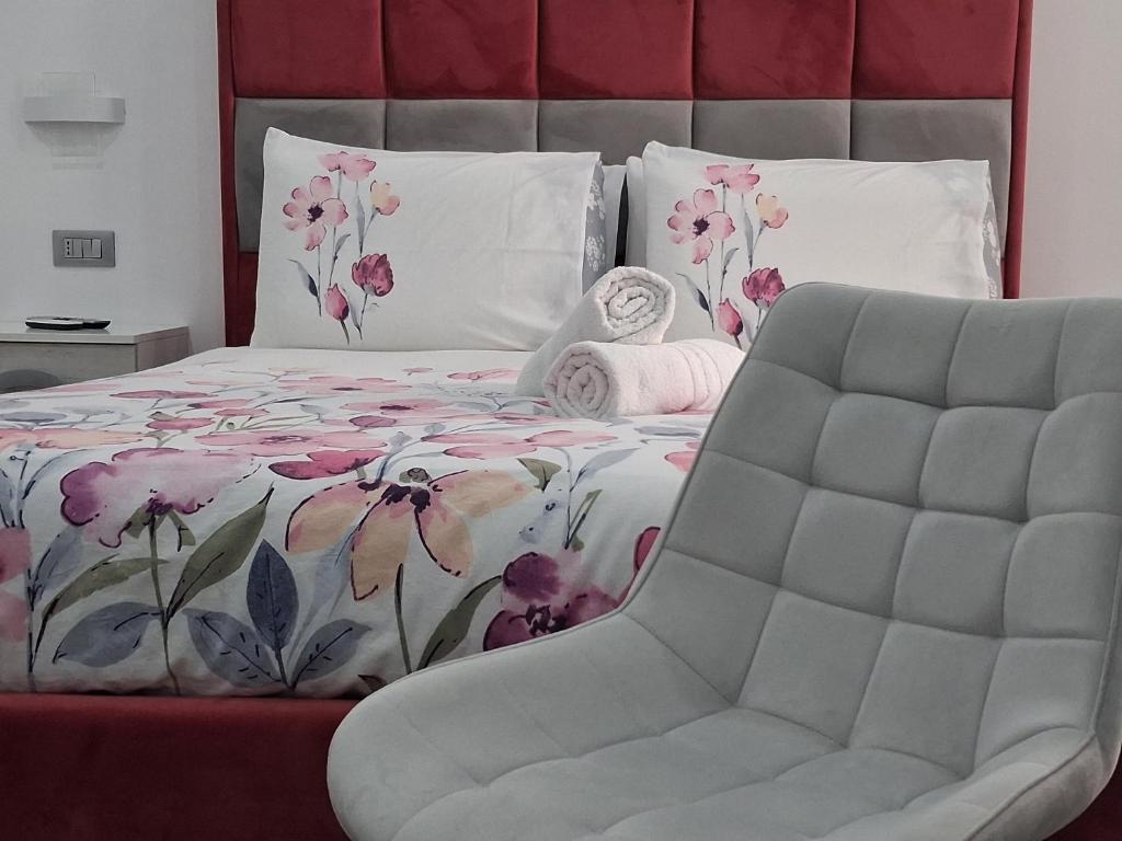 Sotto Castello Living Room - 16