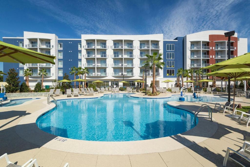 Hồ bơi trong/gần SpringHill Suites Orange Beach at The Wharf
