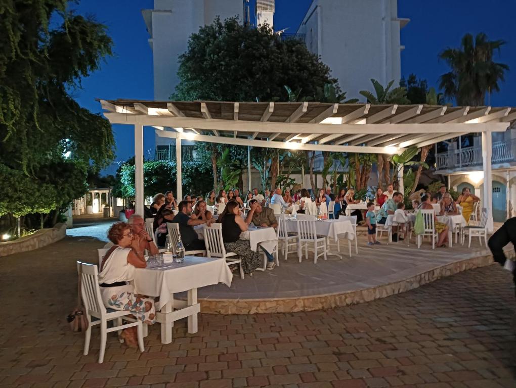 Hotel Club Perla
