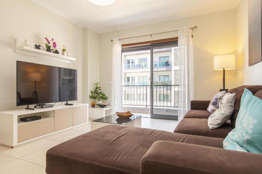 B03 - Luxury 2 Bed near Lagos Marina - 4