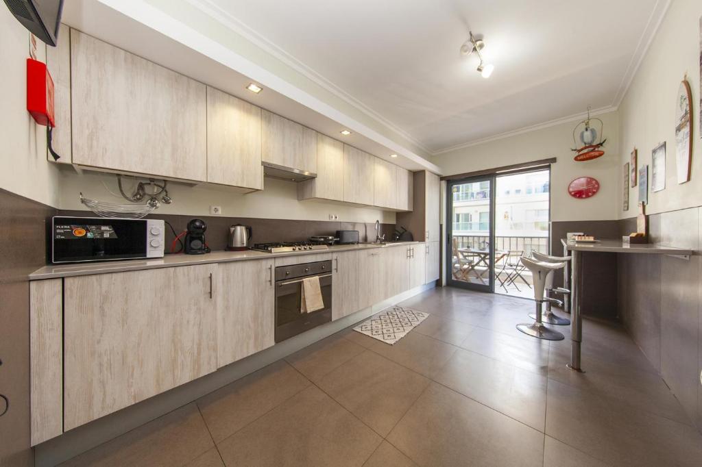 B03 - Luxury 2 Bed near Lagos Marina - 6