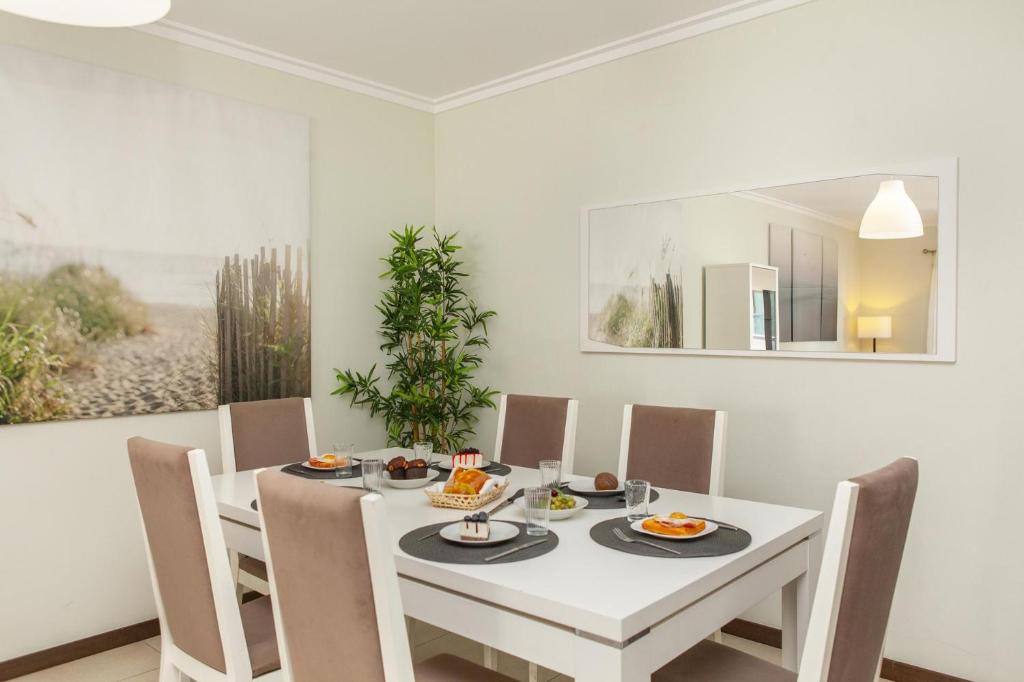 B03 - Luxury 2 Bed near Lagos Marina - 15