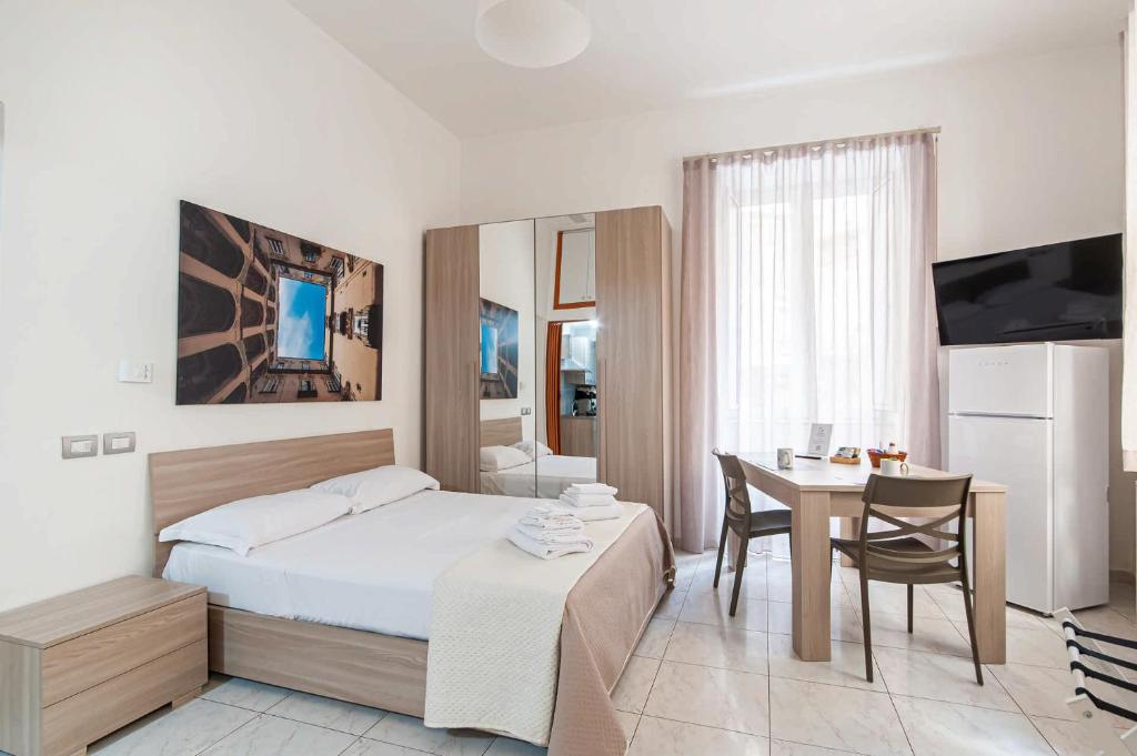 Appartamenti La Dimora di Parthenope Centro Storico - Resim 2