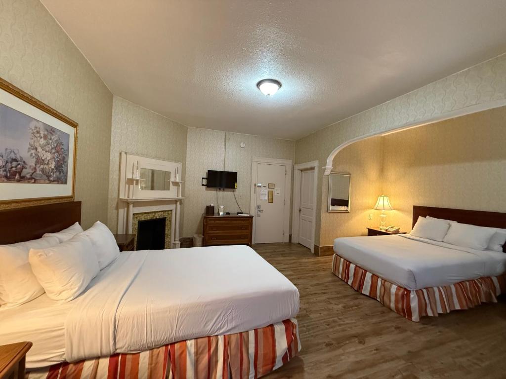 Windsor Inn Hotel photo