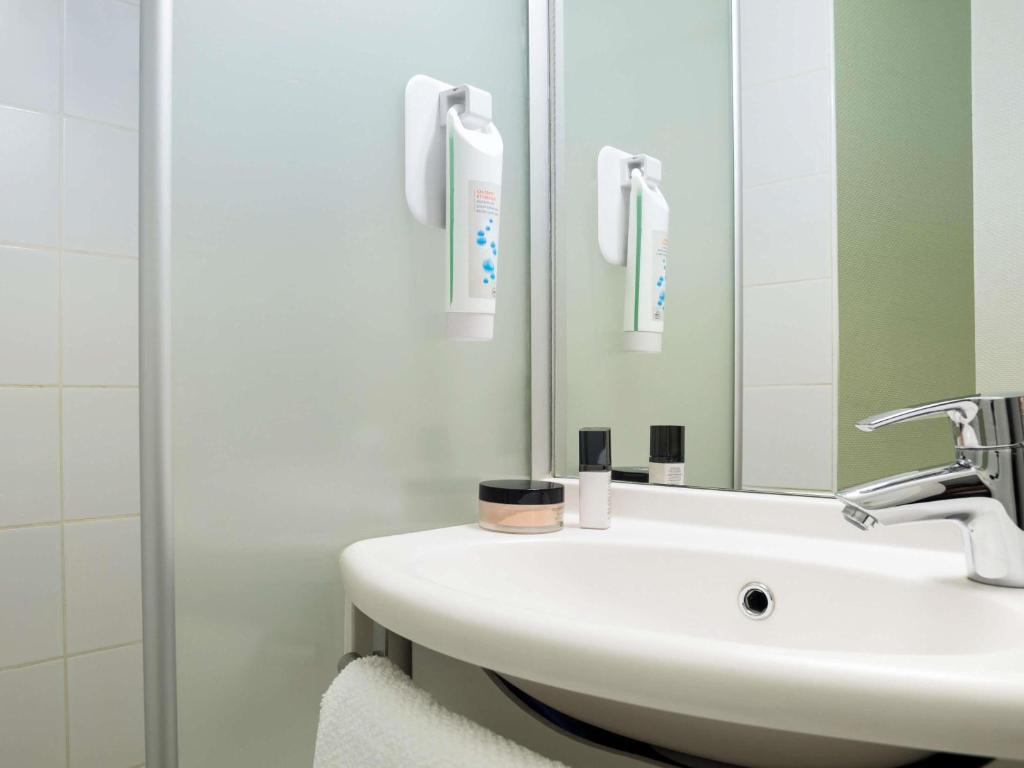 ibis budget Bordeaux Centre Mériadeck - Resim 19