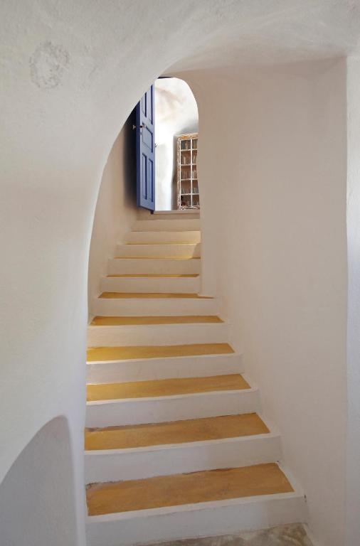 Aghios Artemios Traditional Houses - 16