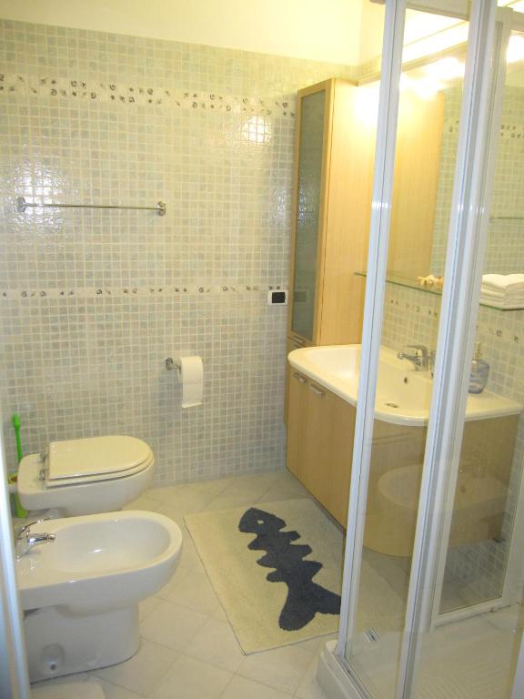 Łazienka w obiekcie Villa Itati