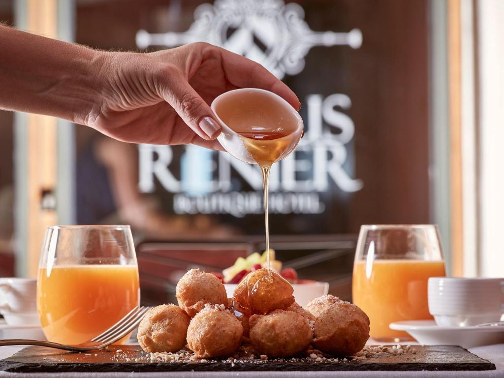 Domus Renier Boutique Hotel - Resim 41