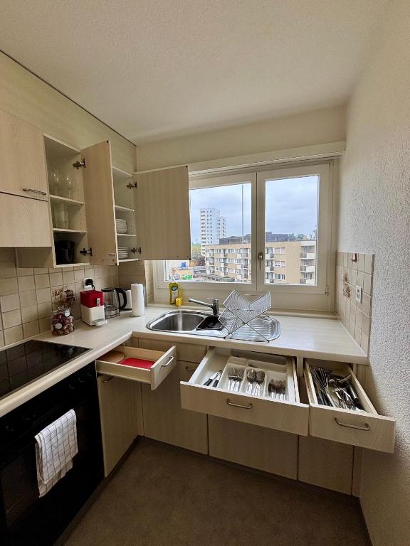 Simple and Comfortable 2BR Apartment in Zurich - Resim 7