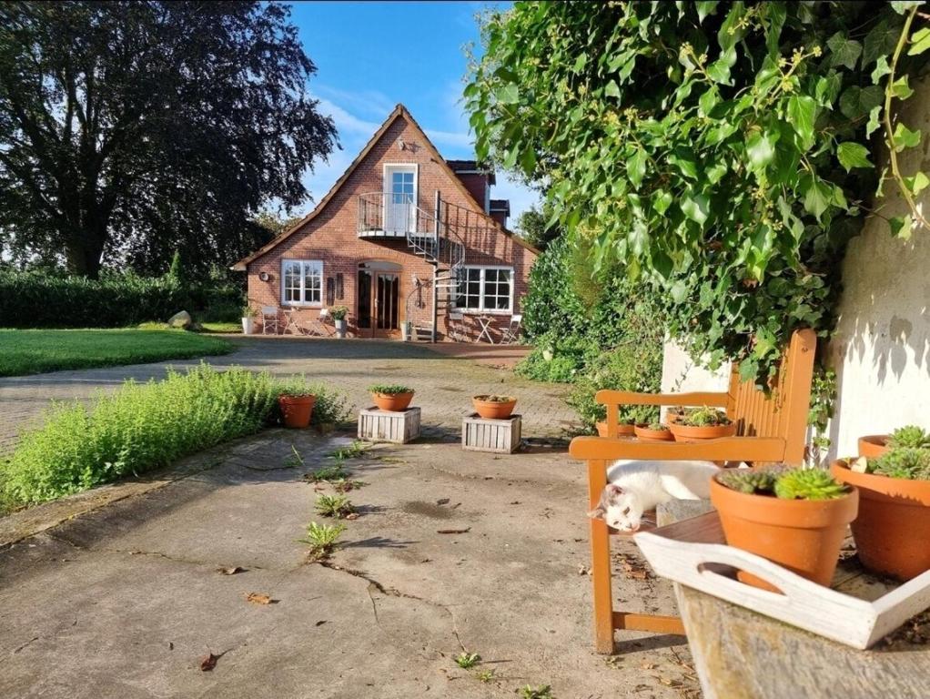 Zahrada ubytování Lichtdurchflutete Dachgeschosswohnung mit Charme