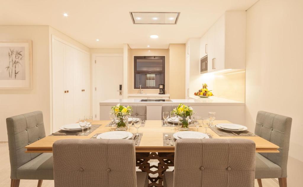 
Two-Bedroom Garden Suite
