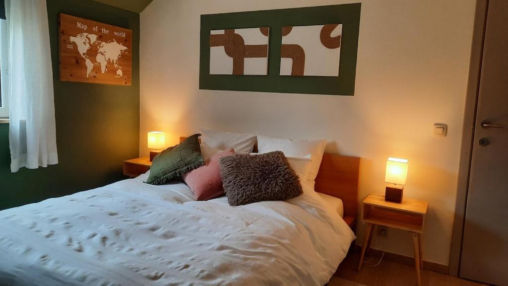 En eller flere senge i et værelse på Entre parenthèses