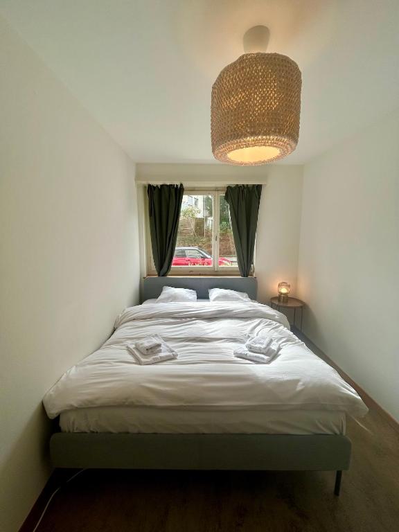 Basic 3BR Flat with Balcony in Zurich - Resim 10