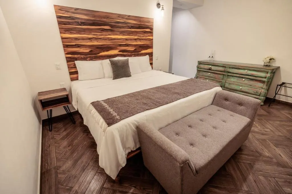 Standard Suite