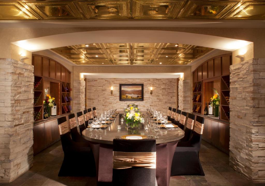The Ashton Hotel photo