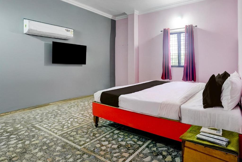 Μια τηλεόραση ή/και κέντρο ψυχαγωγίας στο HOTEL O REEYH INN