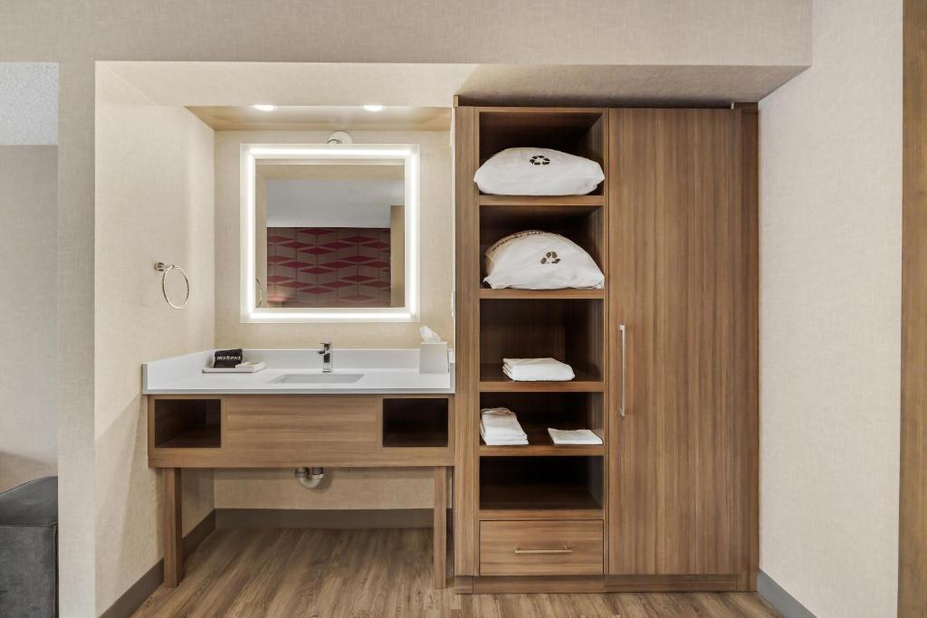 Best Western Plus West Edmonton - Resim 3