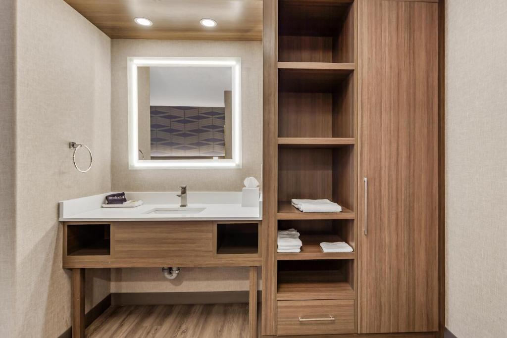 Best Western Plus West Edmonton - Resim 24