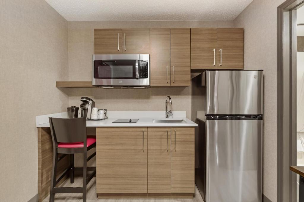 Best Western Plus West Edmonton - Resim 40