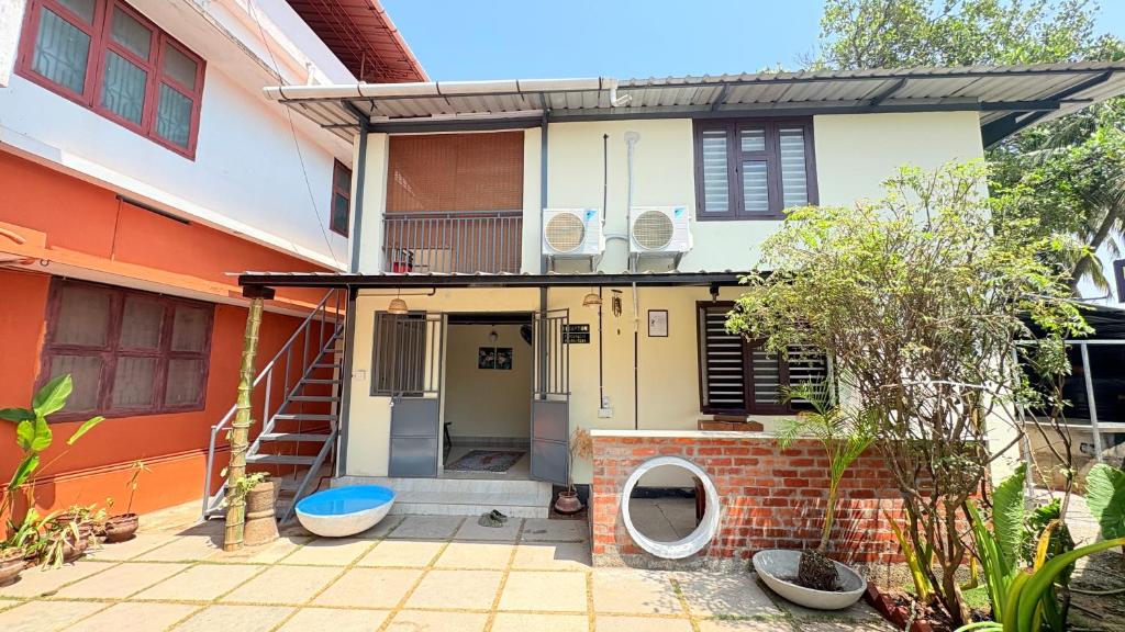 Gallery image of Tropical by Tokyo Dorms in Kozhikode