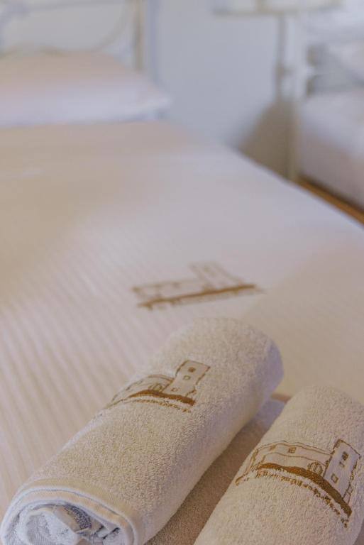 Lithos Stone Suites - 15