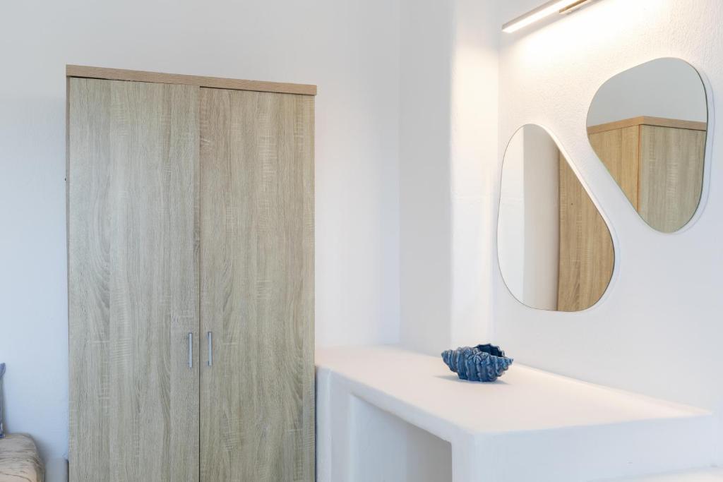 Mykonian Breeze - 11