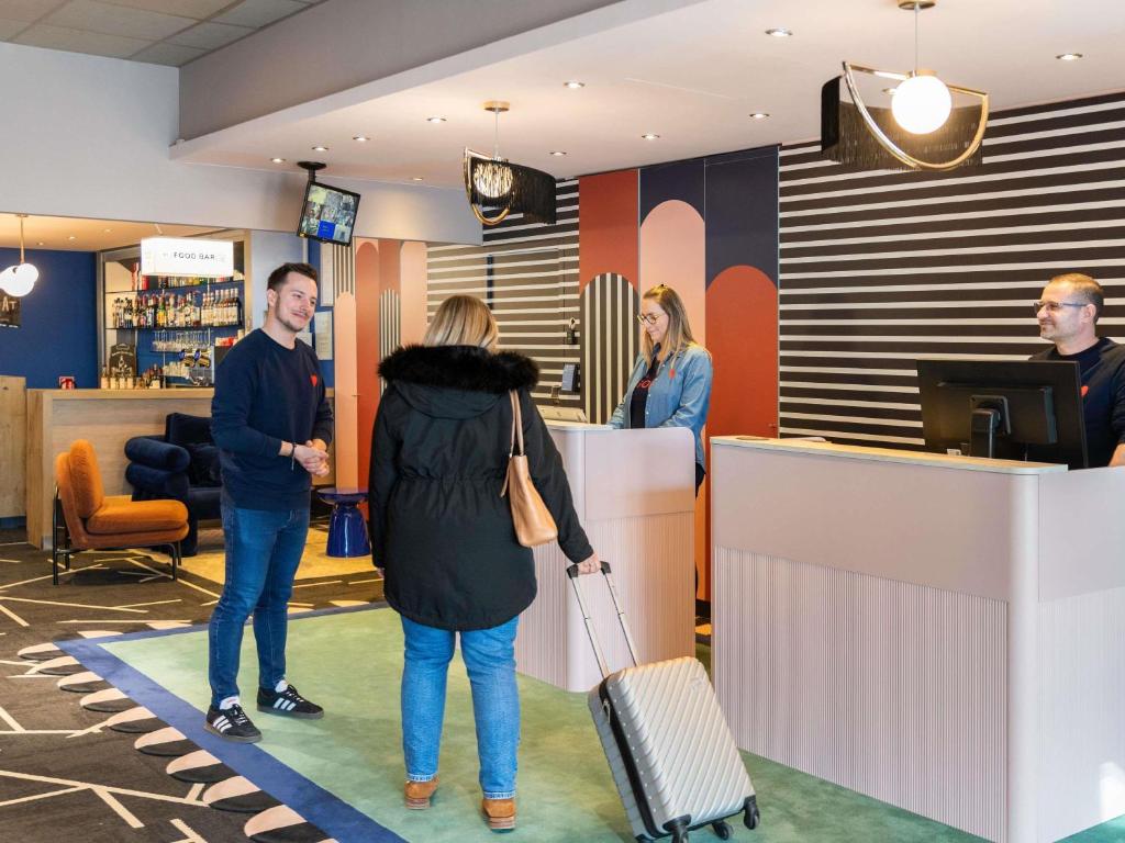 ibis Lyon Part Dieu Les Halles - Resim 1