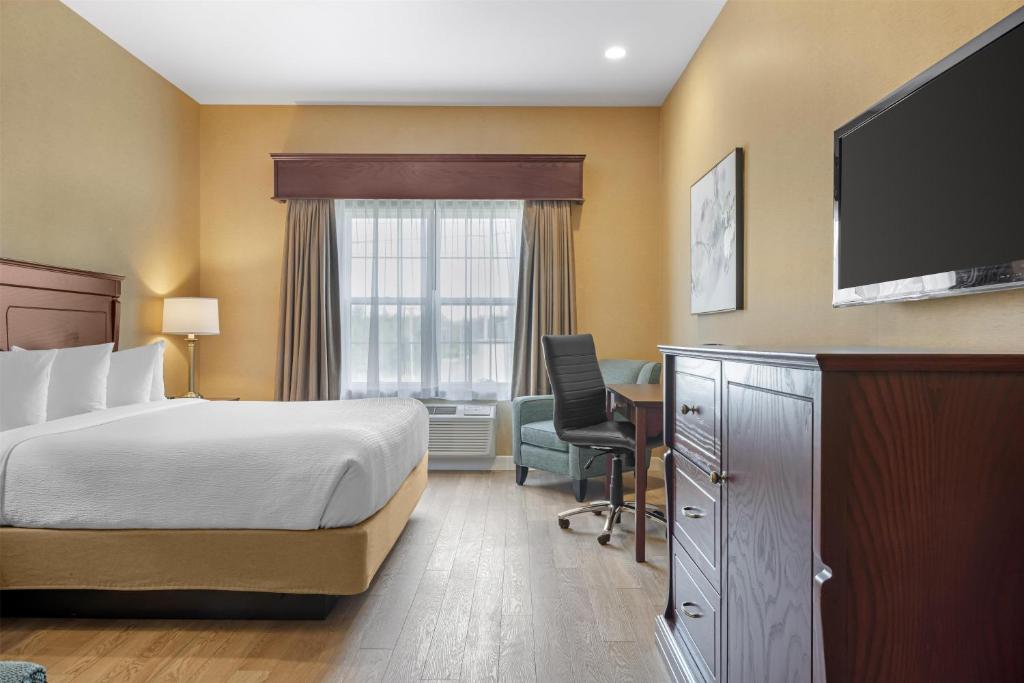 Sustainability certification Best Western Plus Fredericton Hotel & Suites - King-Zimmer Mit Barrierefreier Dusche - Rollstuhlgerecht/Nichtraucher