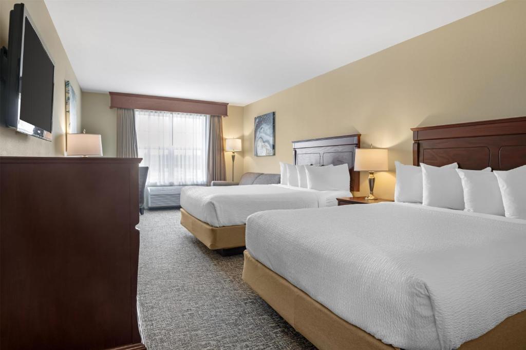Sustainability certification Best Western Plus Fredericton Hotel & Suites - Queensuite Mit Zwei Queensize-Betten, Schlafsofa Und Sitzecke - Nichtraucher