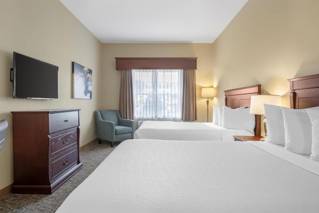 Sustainability certification Best Western Plus Fredericton Hotel & Suites - Queen-Zimmer Mit Zwei Queen-Betten Und Kochnische