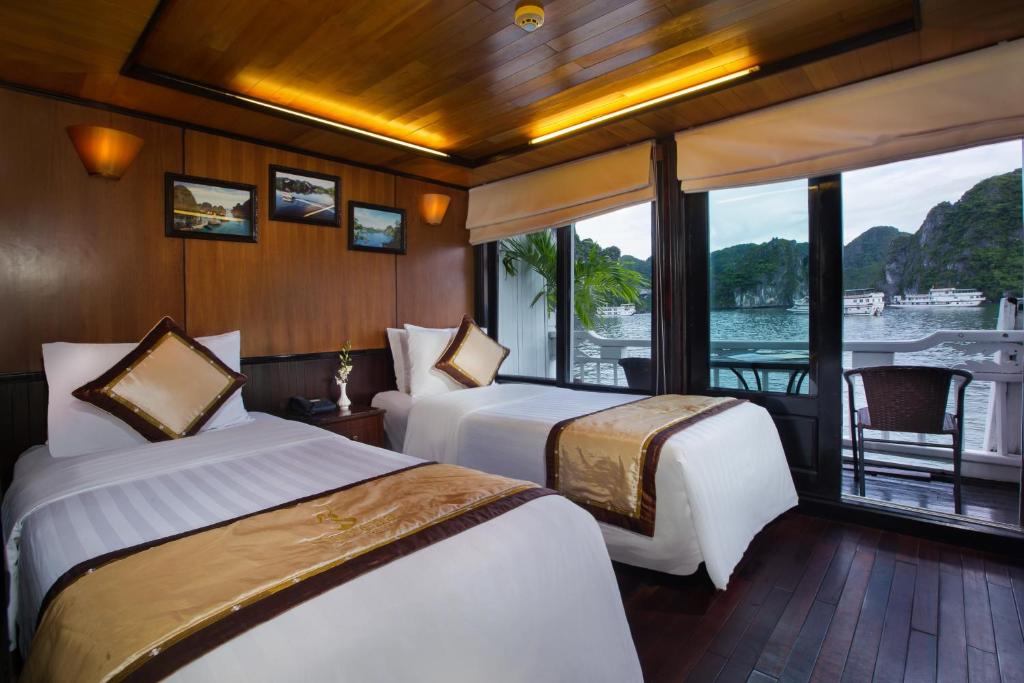 Syrena Cruises - 带阳台S1的豪华双人或双人间 -  3天2晚