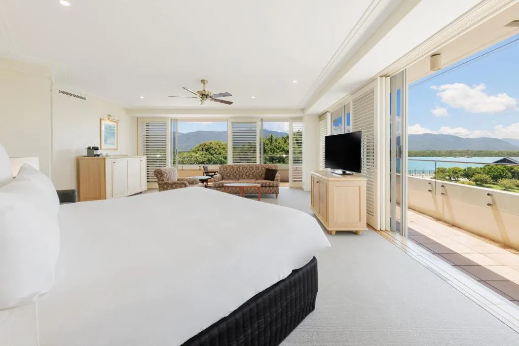 Premium Junior King Suite with Water Views and Double Spa with one drink voucher
