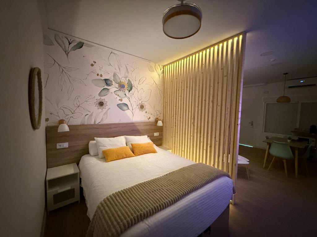 Ένα ή περισσότερα κρεβάτια σε δωμάτιο στο HY Station Malaga