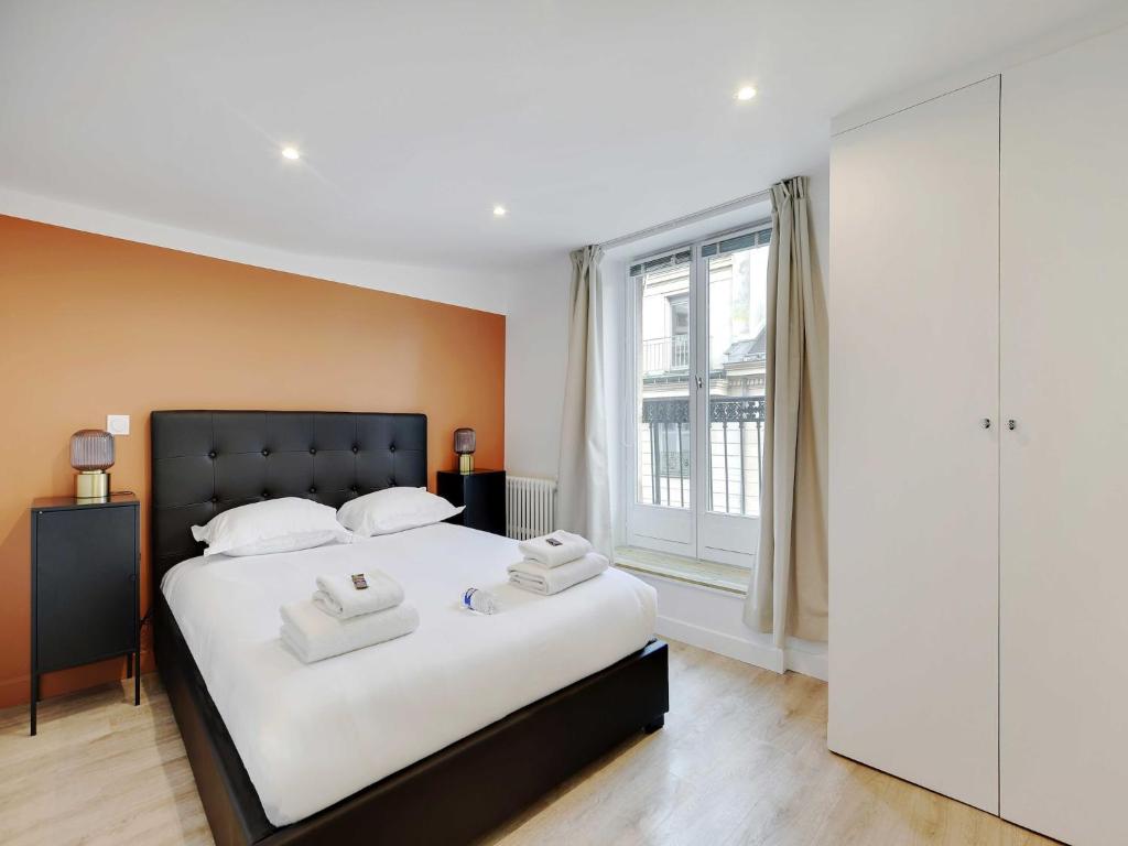 Appartement in the heart of Paris Opera