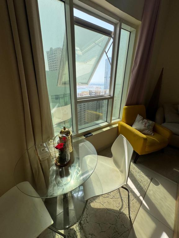 Χώρος καθιστικού στο Tiger 4