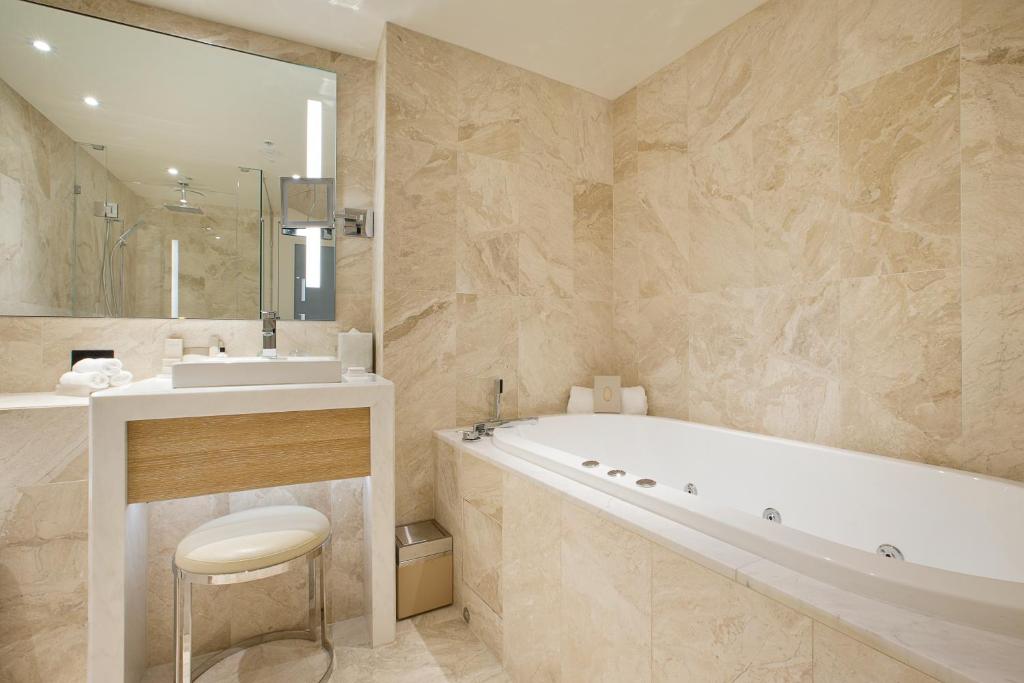 The Star Grand at The Star Gold Coast - Resim 32