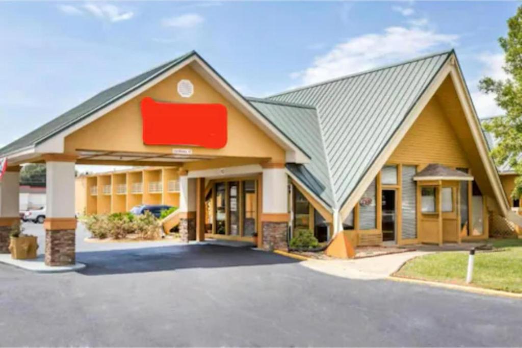 Gallery image of Econolodge in Perry