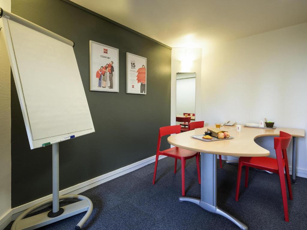 ibis Lyon Part Dieu Les Halles - Resim 30