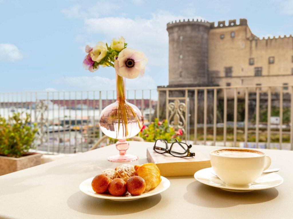 Mercure Napoli Centro Angioino - Resim 35