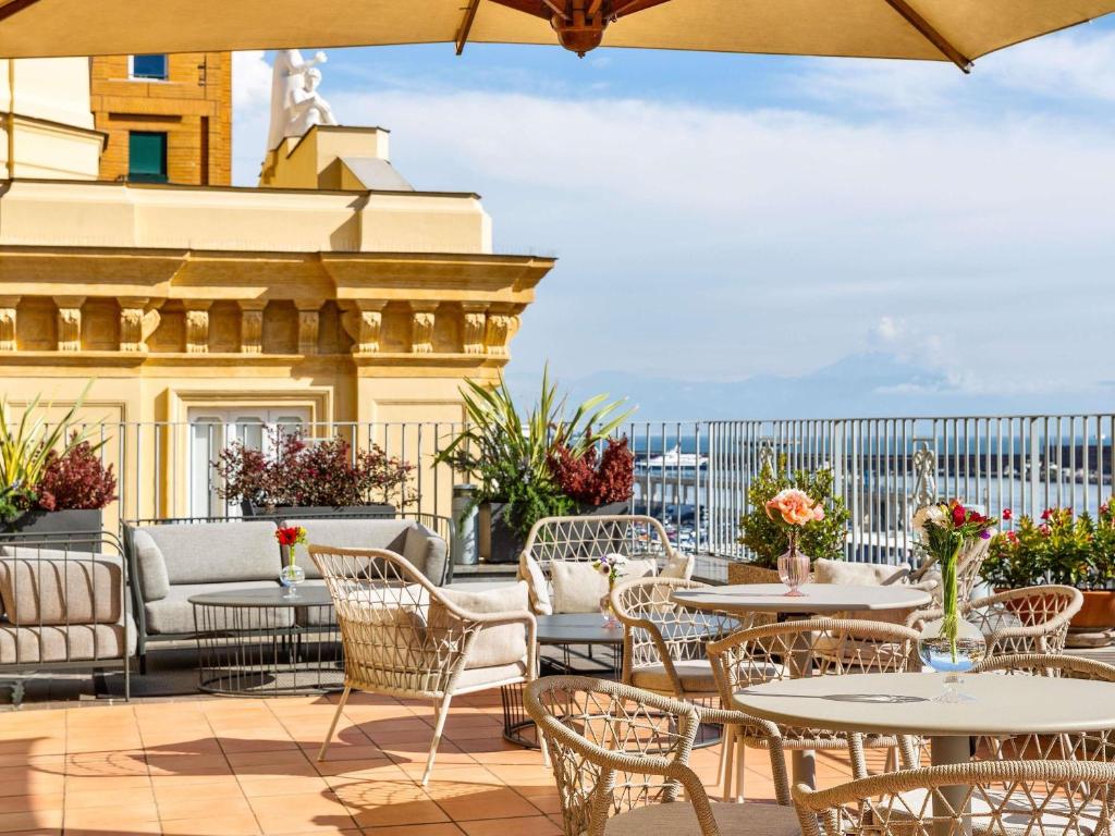 Mercure Napoli Centro Angioino - Resim 34