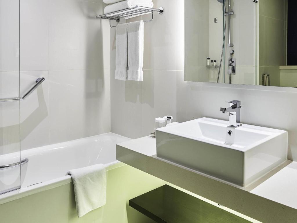 Pullman Dubai Creek City Centre - Resim 19