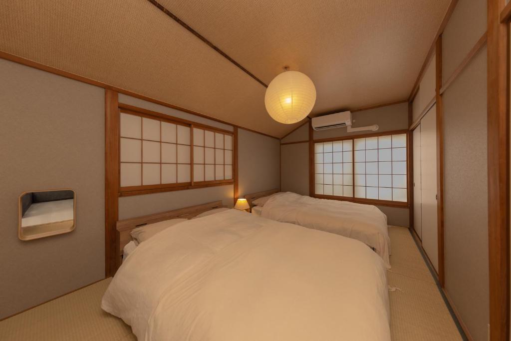 Karabiner House Ikebukuro