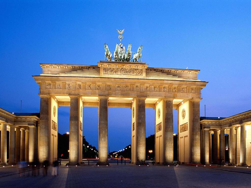 Novotel Berlin Mitte - Resim 10