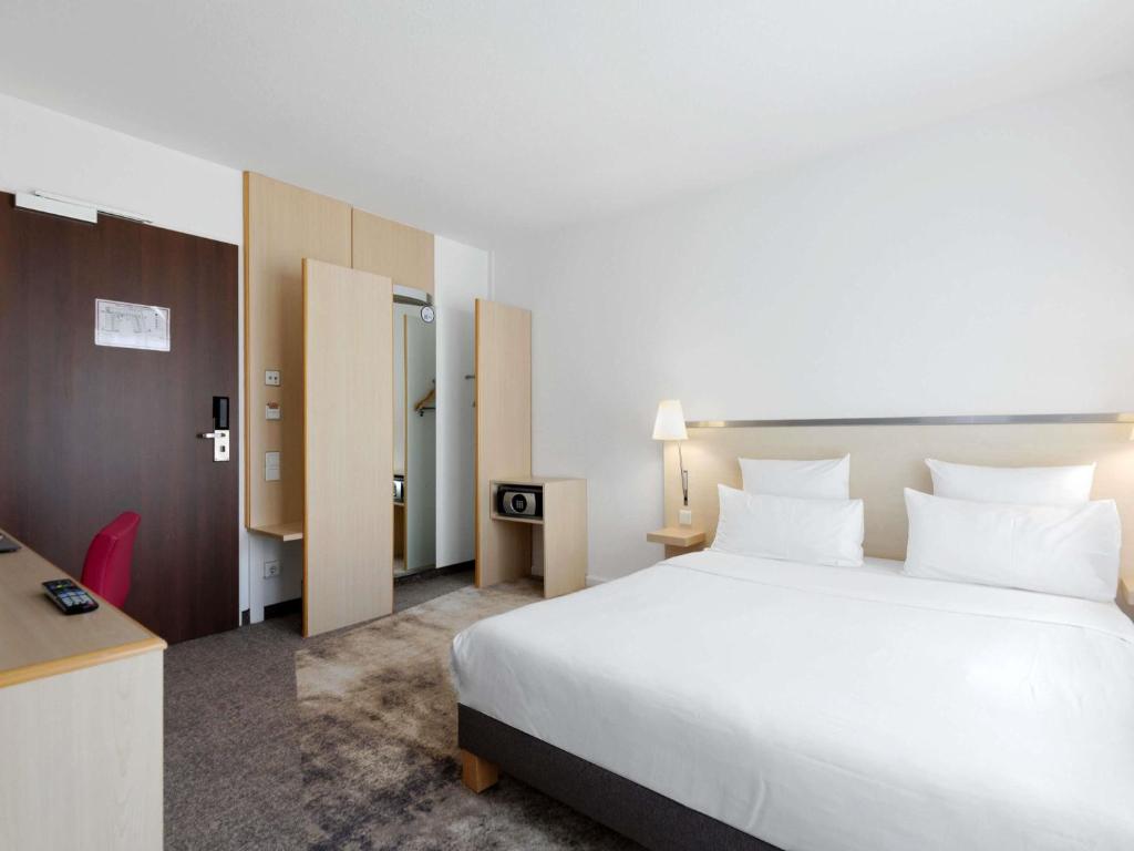 Novotel Berlin Mitte - Resim 40