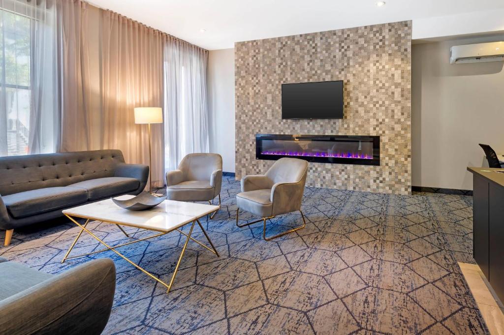 Quality Inn Centre-Ville - Resim 12