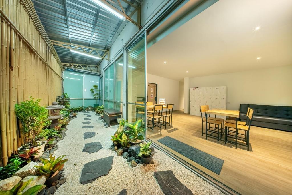 SHIN Hotel Victory Monument - Resim 13